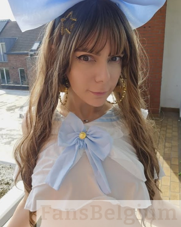 Sissy Joyce @sissyjoyce OnlyFans model afbeelding in sexy schattig kostuum