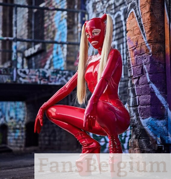 Lizanne Ligatio: Touwliefhebber & Latexfan (OnlyFans Leaks)