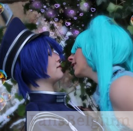 Miss Yumi Tenshi @yumixtenshi OnlyFans model foto met een man en ze dragen allebei anime cosplay-outfit