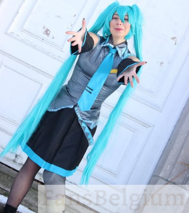 Miss Yumi Tenshi @yumixtenshi OnlyFans model foto in anime cosplay kostuum