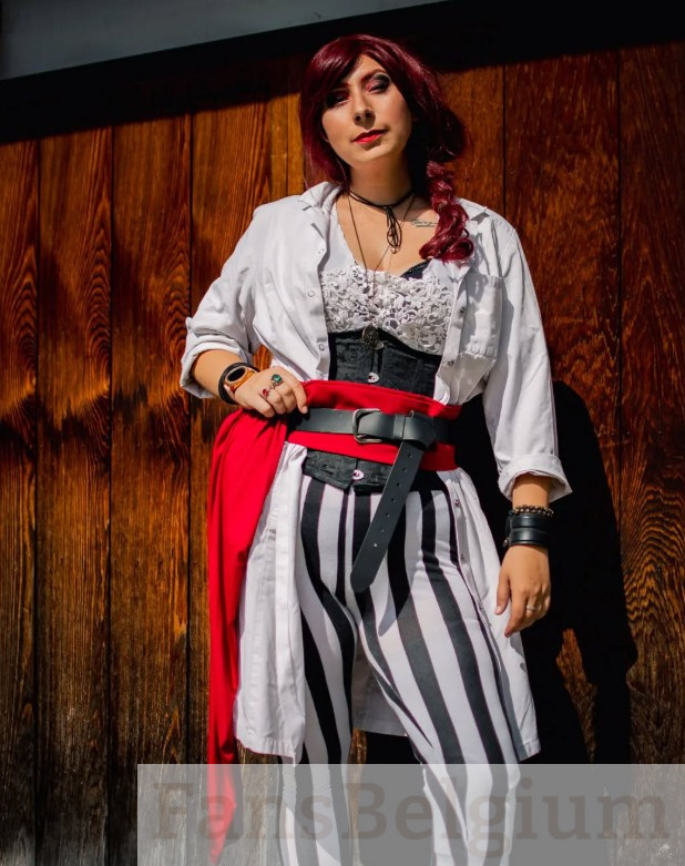 Miss Yumi Tenshi @yumixtenshi OnlyFans model foto in cosplay-outfit
