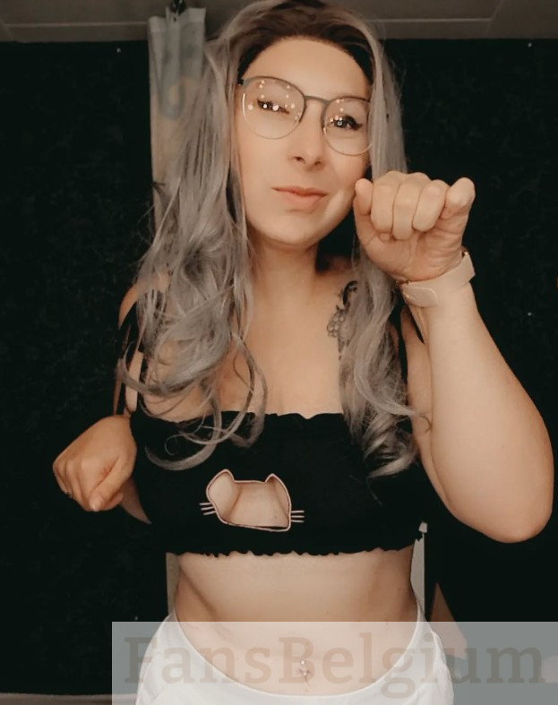 Miss Yumi Tenshi OnlyFans Lekken | Jouw Stoute Cosplayer Amputee