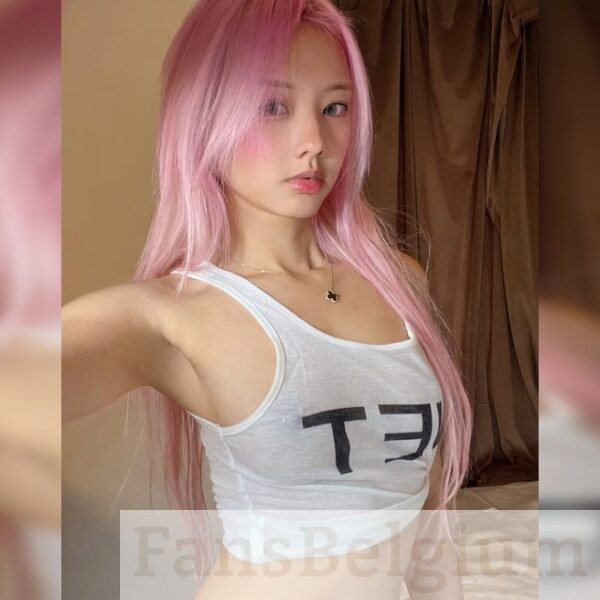 Review Van Vyvan Le’s Onlyfans: Nederlands Populairste Euraziatische Model Ontmaskerd 🔞