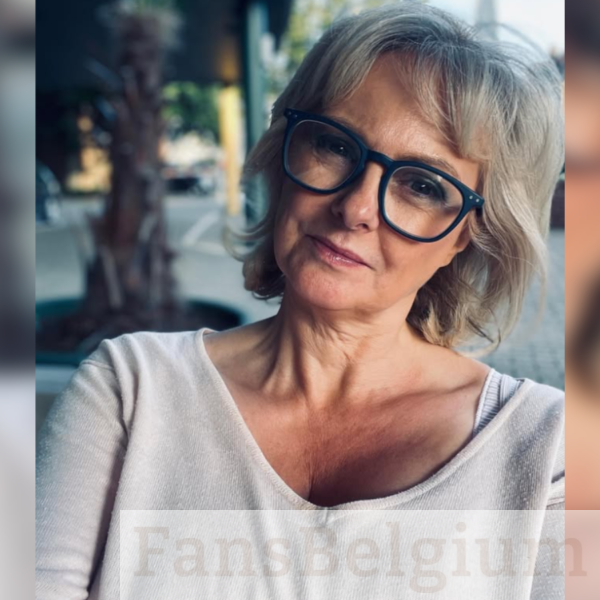 Courtesan Annabel review: de charmante Engelse blonde die je gewoon blij maakt